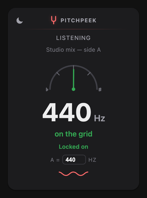 PitchPeek popup showing 440 Hz, on the grid, locked on